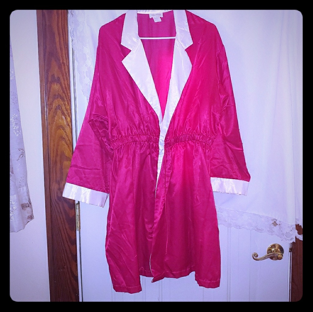 Offer$15🌷Vintage BARBIZON Hot Pink Silky Robe - Picture 7 of 8